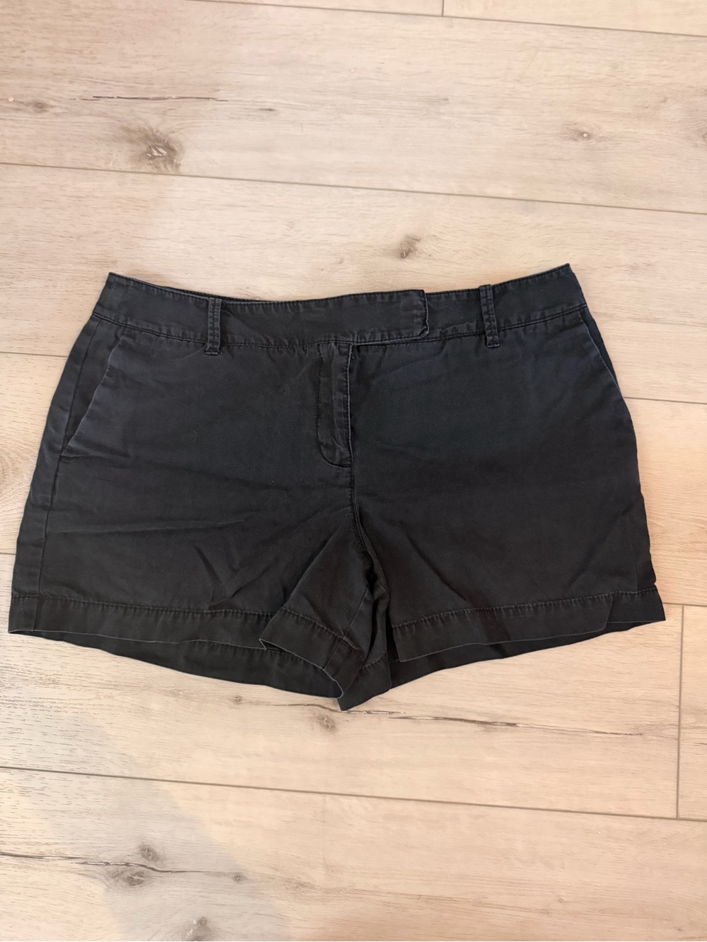 LOFT Black Casual Mid-Rise Shorts